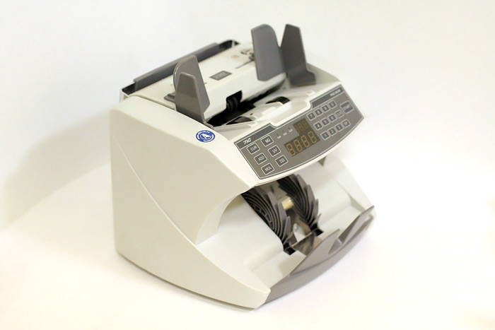 Основное фото: Счетчик банкнот PRO 85 UM