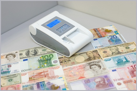 Детектор валют Pro CL-400A Multi: Мультивалютность: RUR, USD, EUR, UAH, KZT, GBP, JPY, CHF