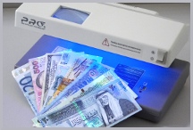 Детектор валют Pro 12 LPM: PRO 12LPМ позволяет проверить банкноты различных стран мира